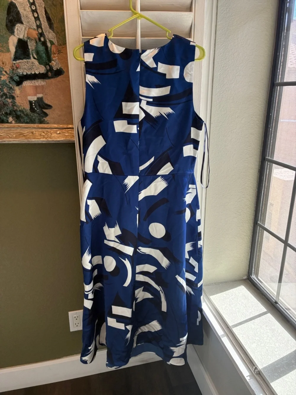 Ralph Lauren Blue and White Abstract Sleeveless V‑Neck Midi Dress - Picture 9 of 12